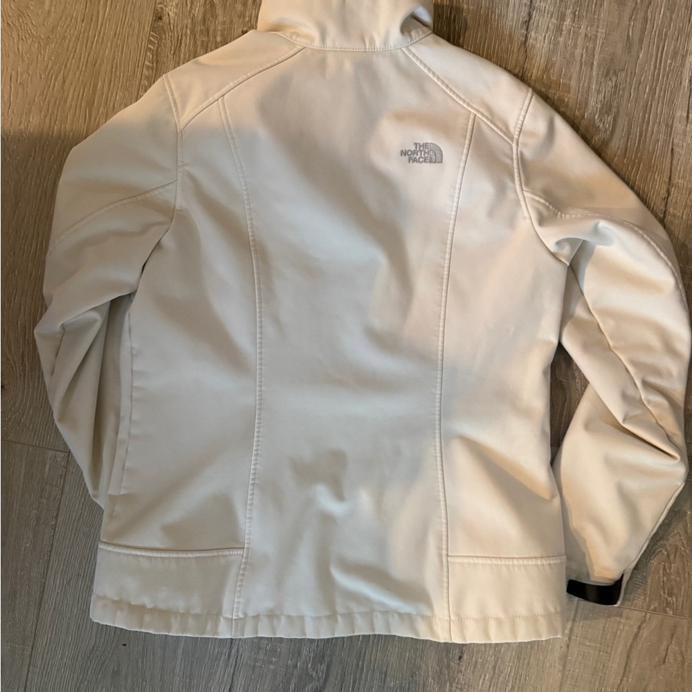 The North Face Women's Off-White Ski Jacket - Picture 3 of 4